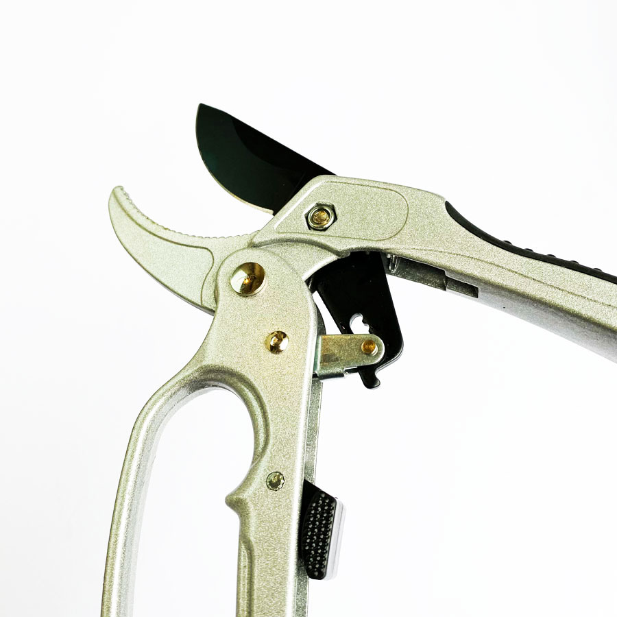 プロ仕様ラチェット式剪定鋏＆接木工具、滑り止めPTFEコーテ - Pruning Shears のレビューと価格
